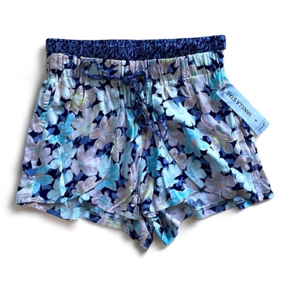 NWT Vanilla Star floral print tie waist shorts size small